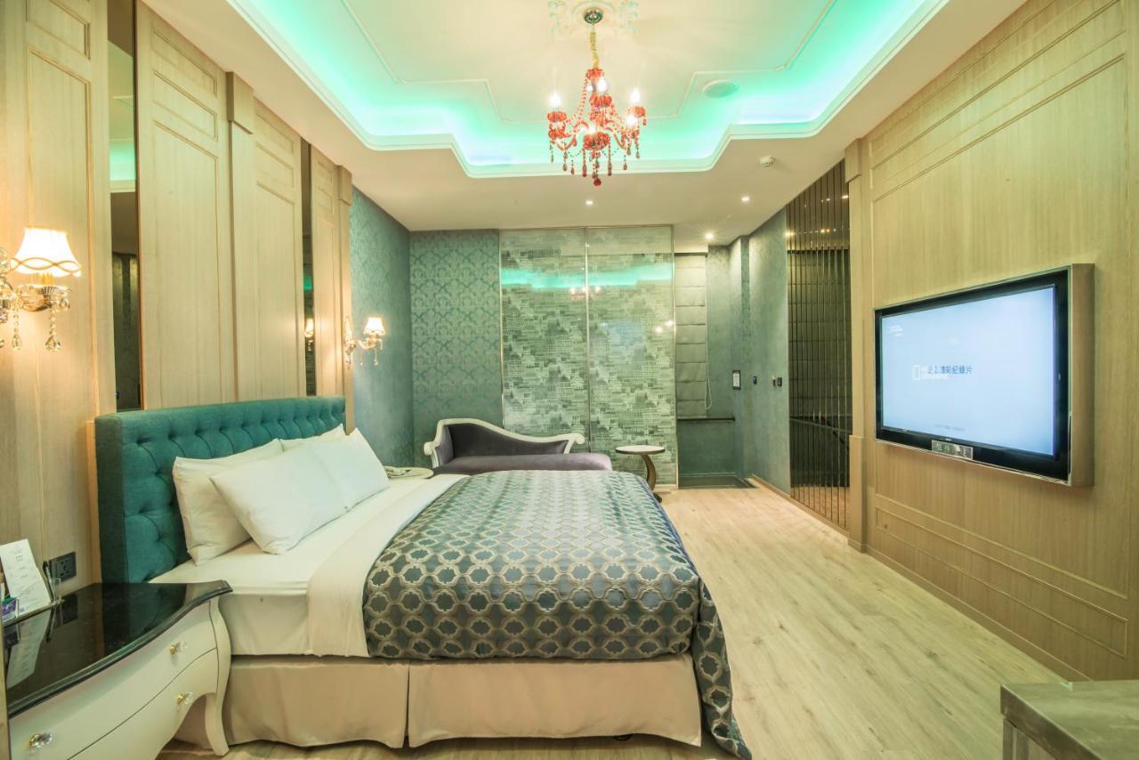 Luv U Motel Kaohsiung Extérieur photo